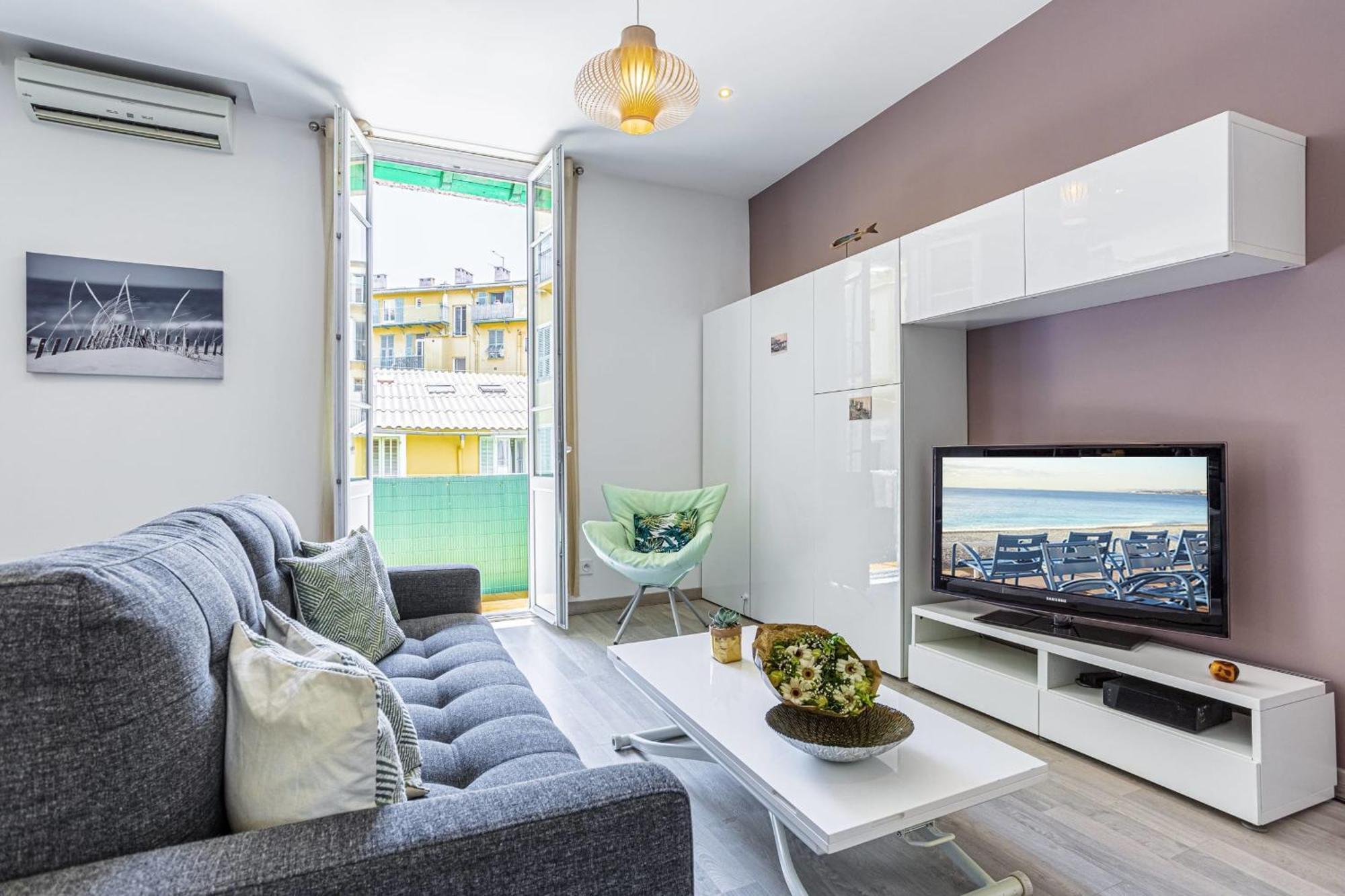 Appartement Guisol - Typical 3 Bedroom Ac Near Port *