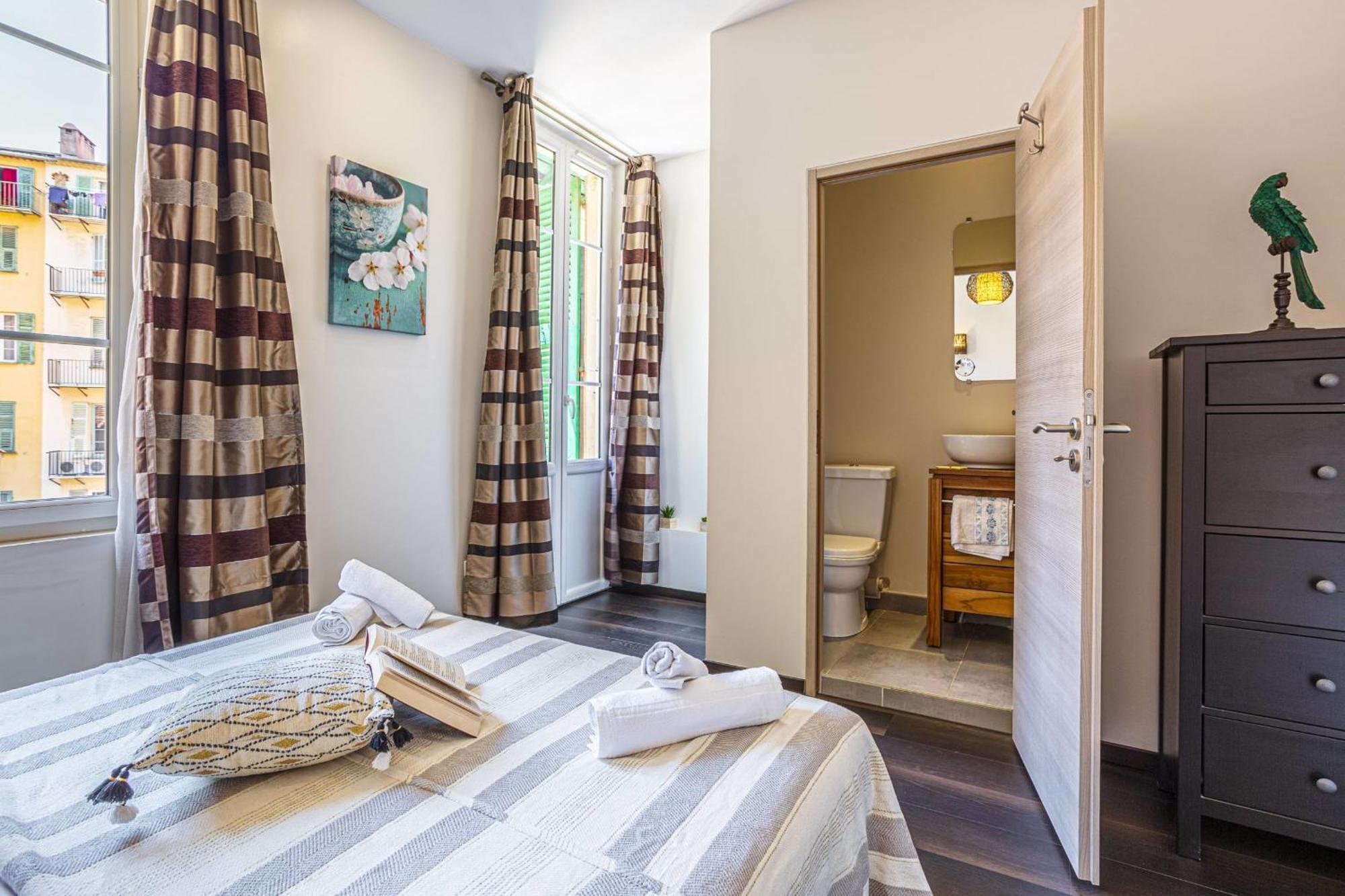 Guisol - Typical 3 Bedroom Ac Near Port Appartement Nice